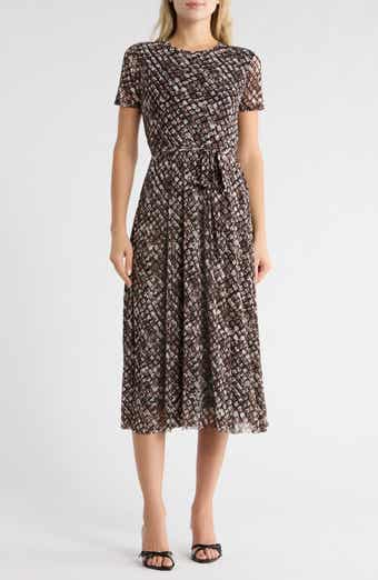 SANDRA DARREN Short Sleeve Midi Dress