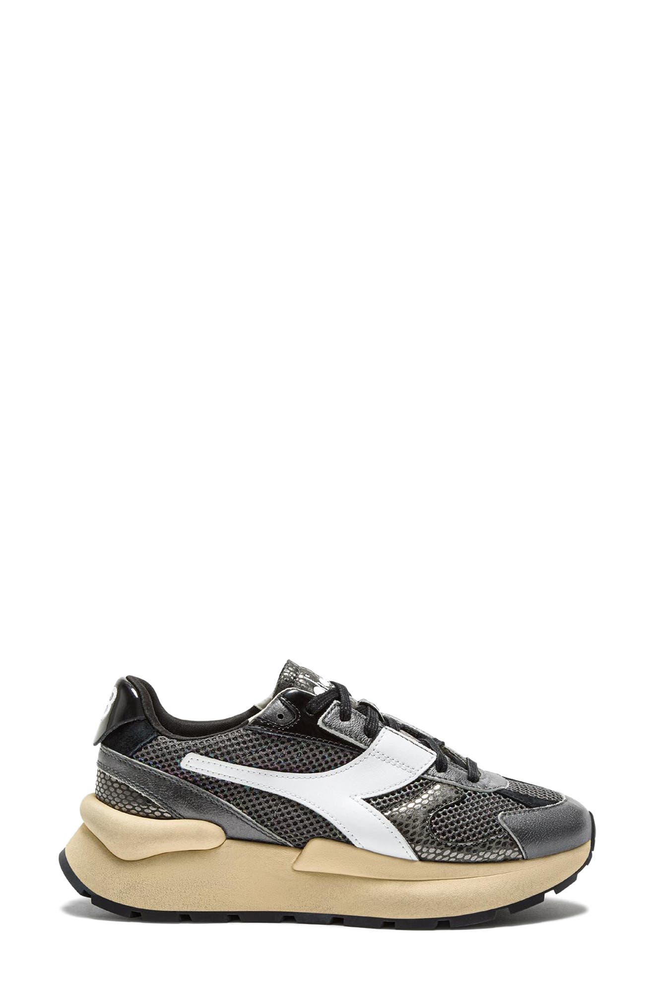 Diadora Mercury Elite Used Sneaker, Alternate, color, Black