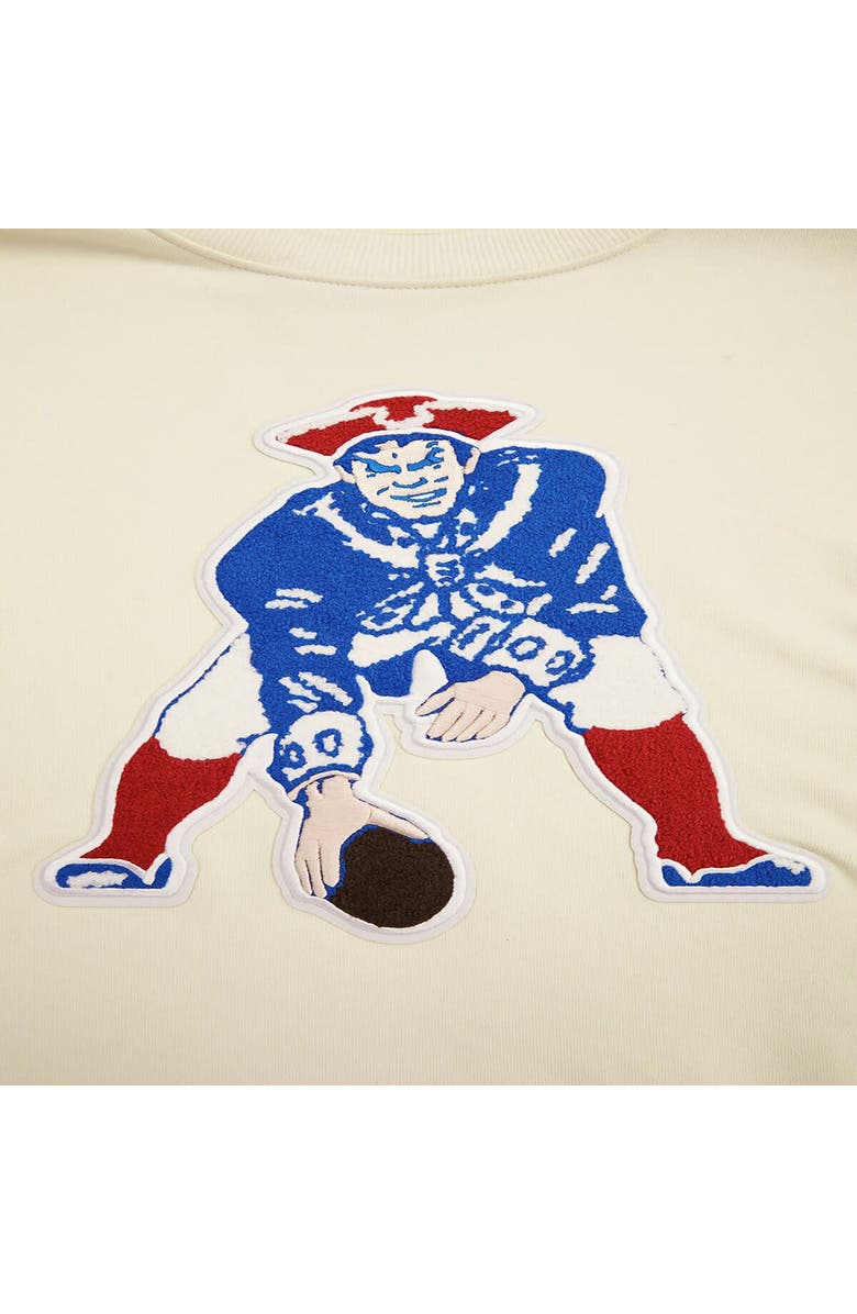 PRO STANDARD Men's Pro Standard Cream New England Patriots Retro Classics Fleece Pullover Sweatshirt, Alternate, color,