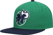 Mitchell & Ness Men's Mitchell & Ness Green/Navy Dallas Mavericks Hardwood Classics Team Two-Tone 2.0 Snapback Hat