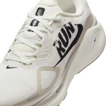 Structure 26 Running Shoe