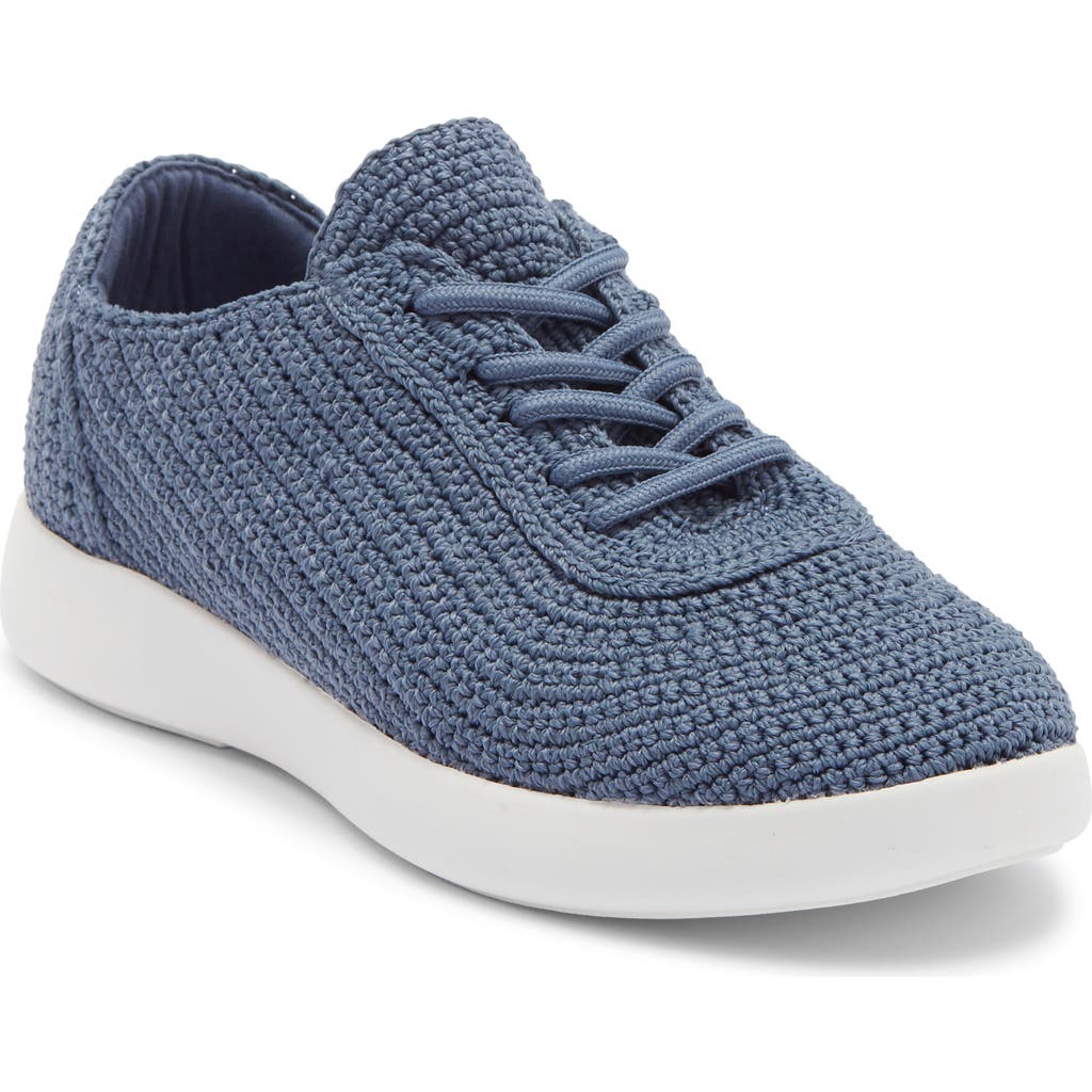 The Sak Asha Low Top Sneaker In Blue