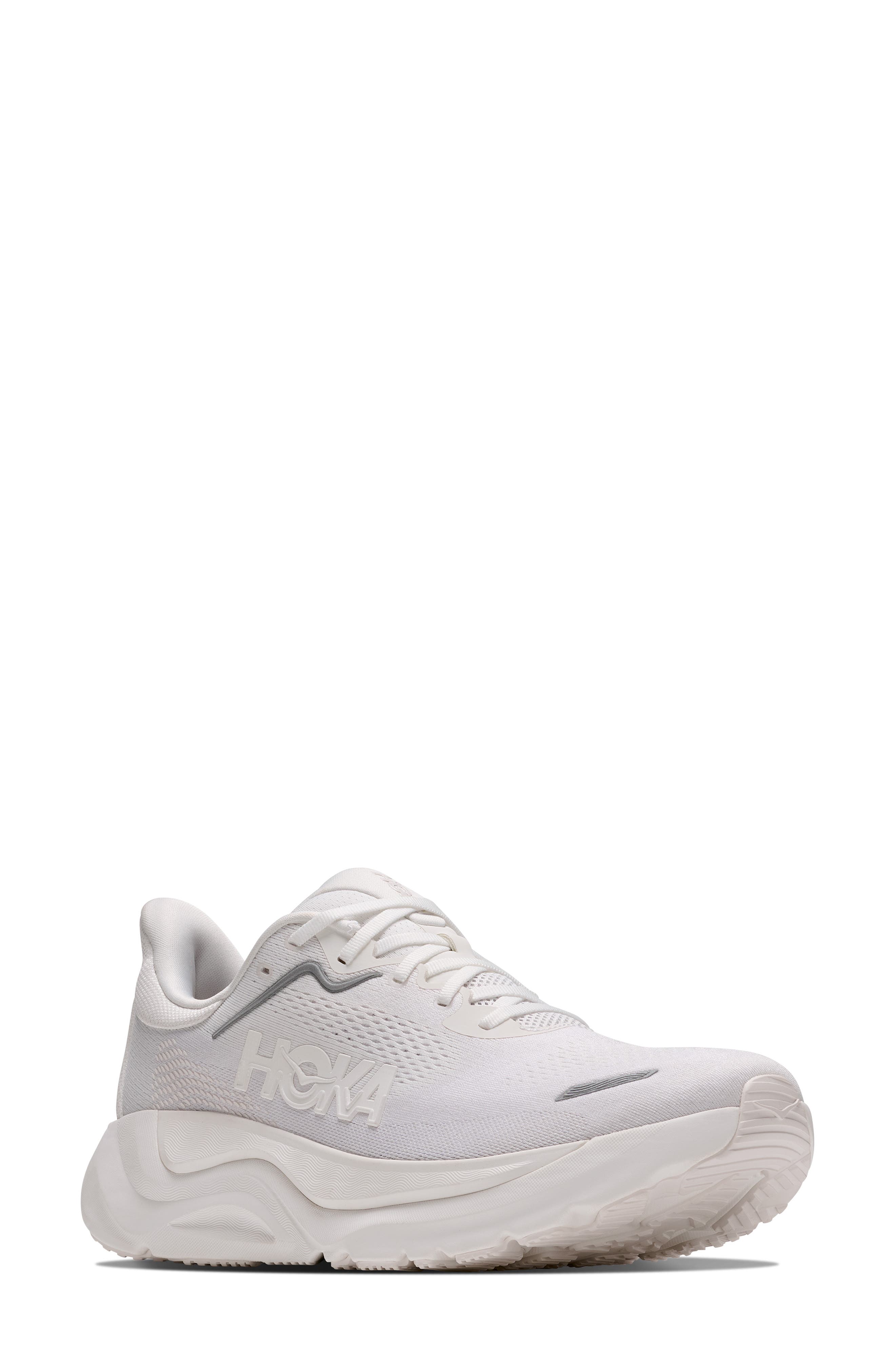 WHITE / WHITE