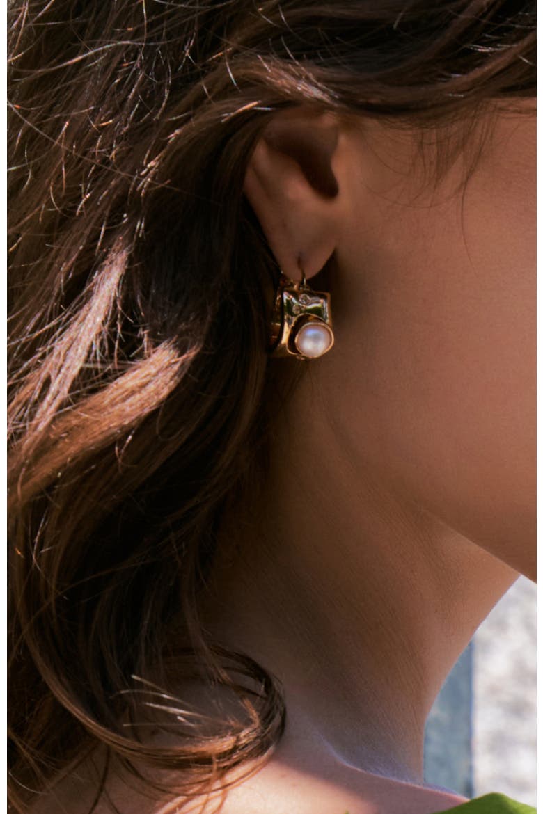 Dawn Light Pearl Hoop Earrings, Alternate, color, Gold & White