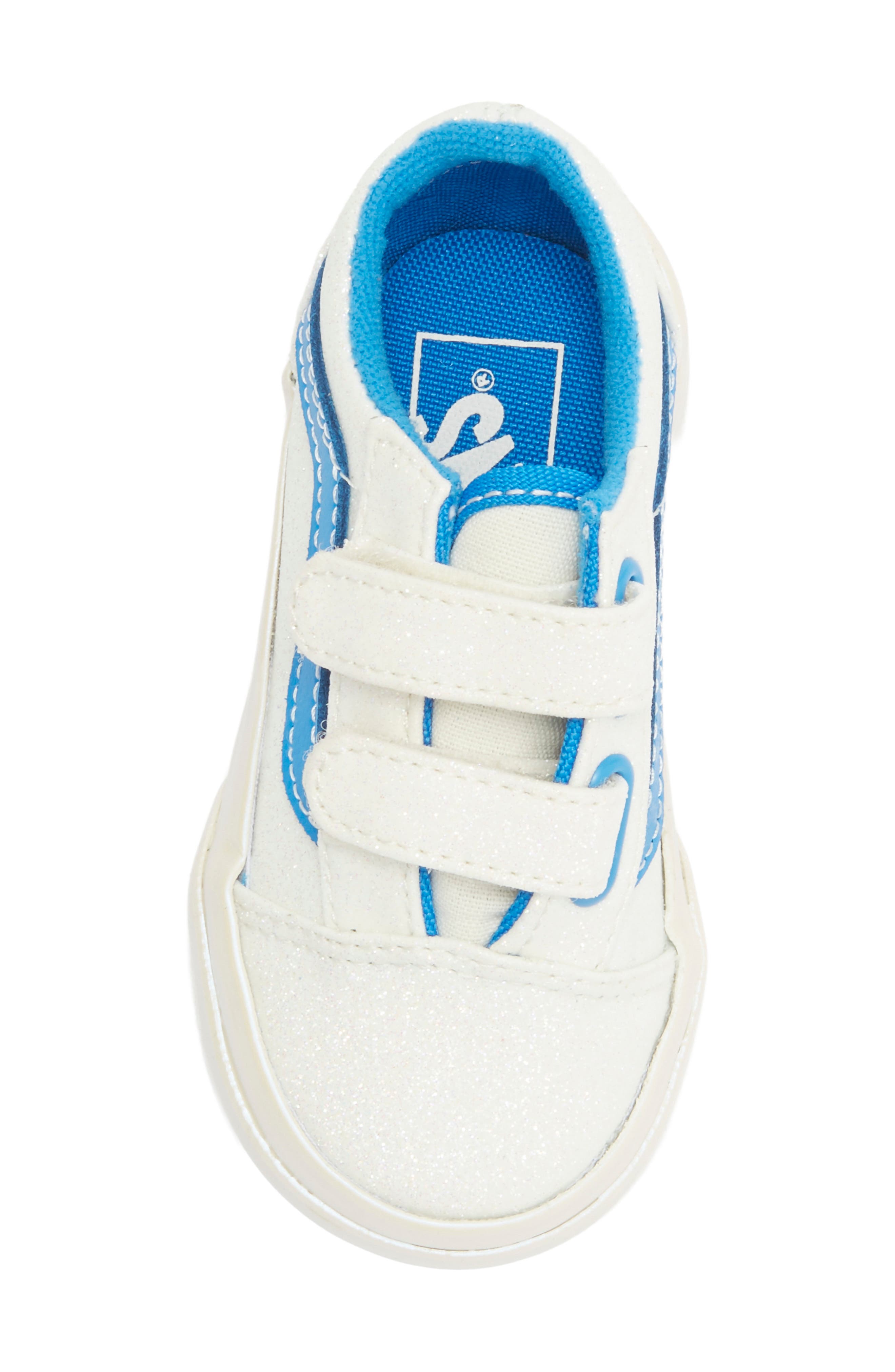 Vans Kids' Old Skool V Sneaker, Alternate, color, White/Blue
