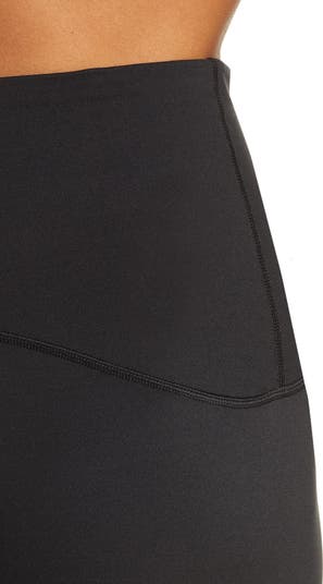 SPANXshape<sup>™</sup> Booty Boost<sup>®</sup> 7/8 Leggings