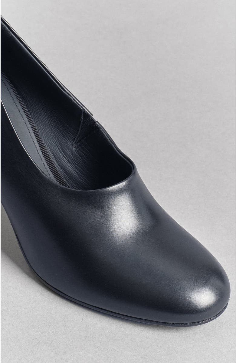 CO Round Toe Mid Heel Pump, Alternate, color,