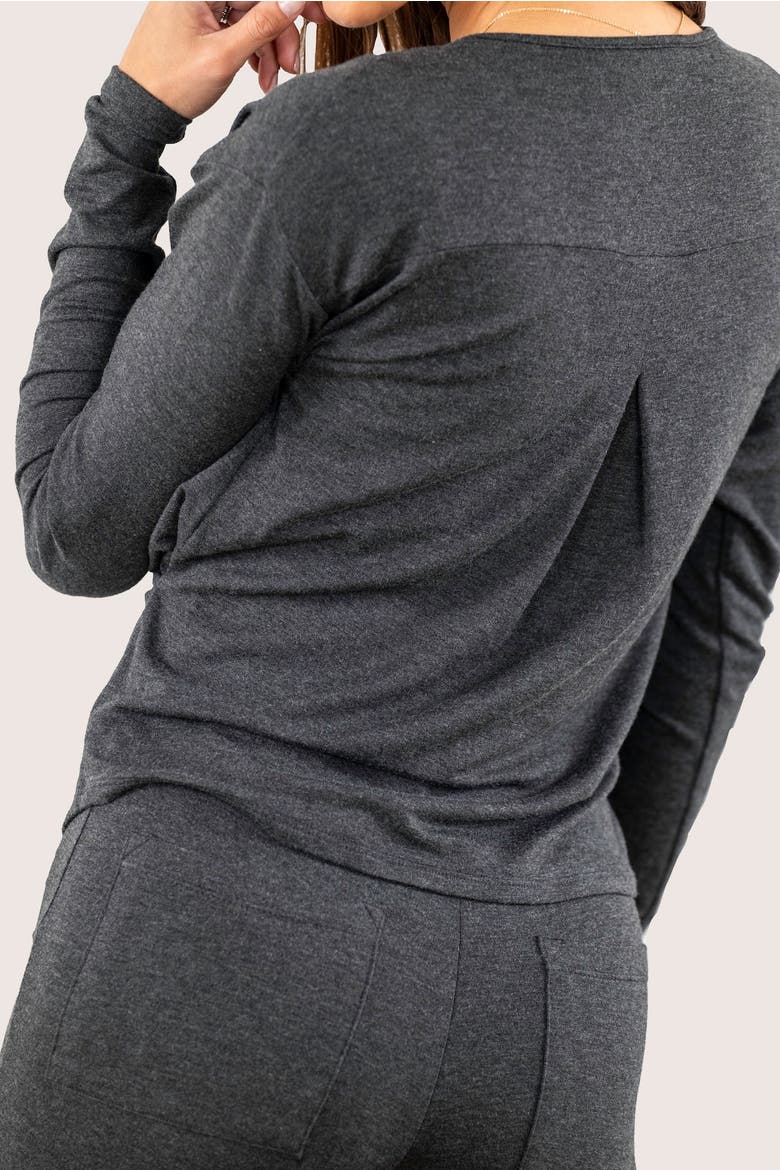 Wrap Star Built-In Shelf Lounge & Sleep Long Sleeve Top, Alternate, color, Charcoal