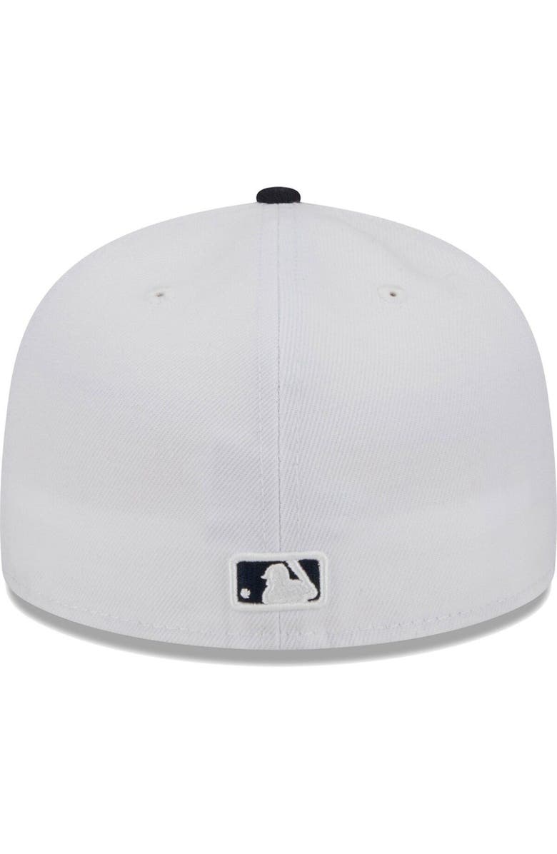 New Era Men's New Era White/Navy Atlanta Braves Optic 59FIFTY Fitted Hat, Alternate, color, 
