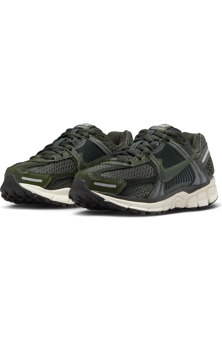Nike Zoom Vomero 5 Sneaker, Main, color,
