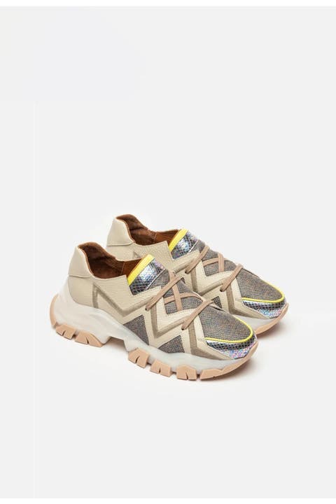 Appearance v. reality Sneaker