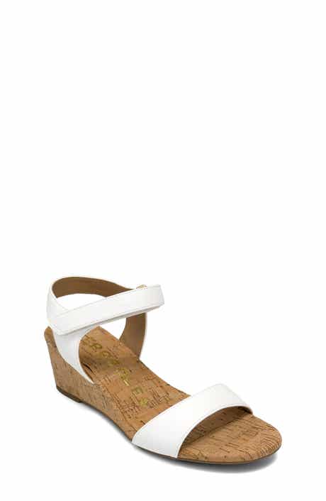 Wel Wedge Sandal