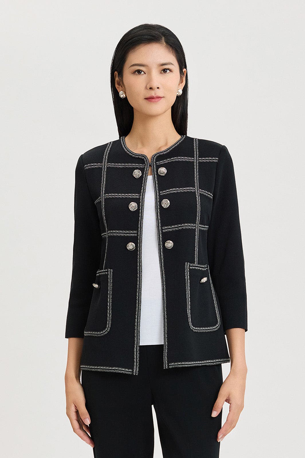 selected Black/Ivory