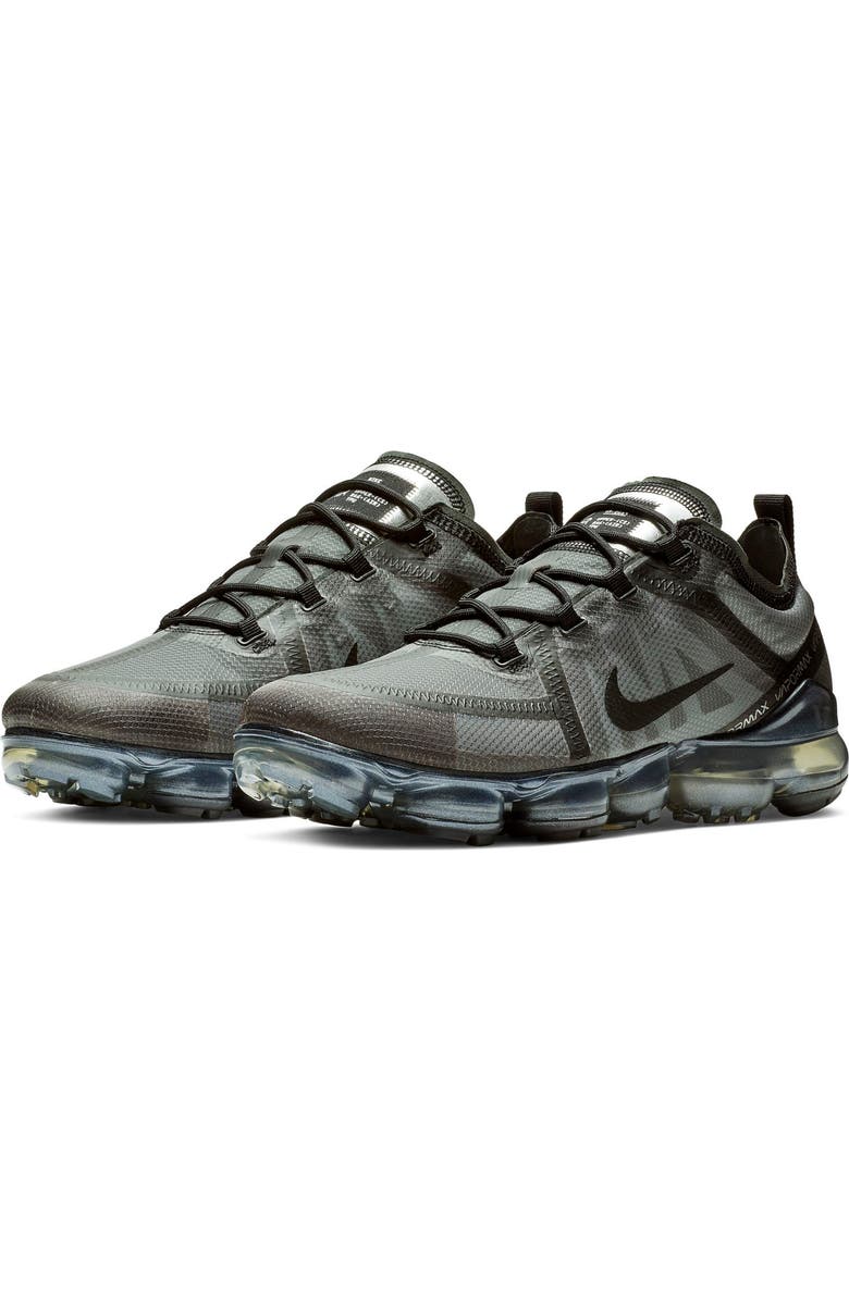 Nike Air VaporMax 2019 Sneaker, Main, color,
