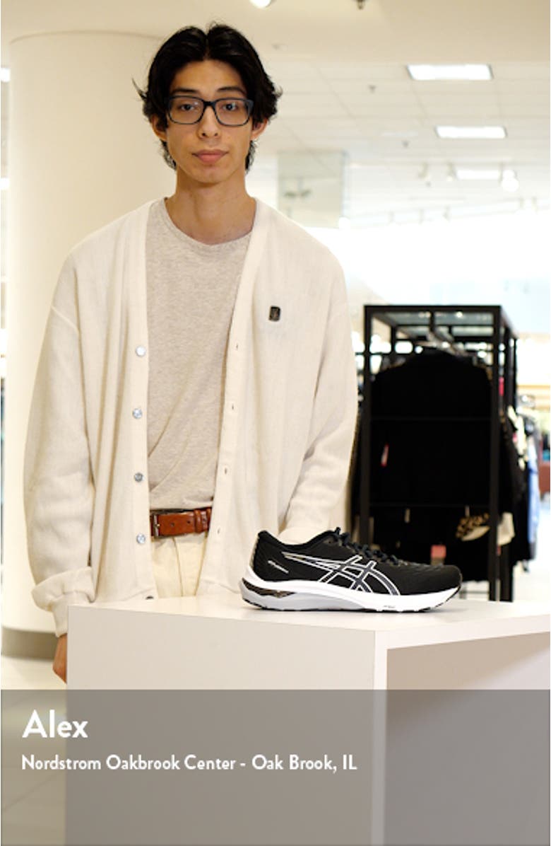 GT-2000<sup>™</sup> 11 Running Shoe, sales video thumbnail