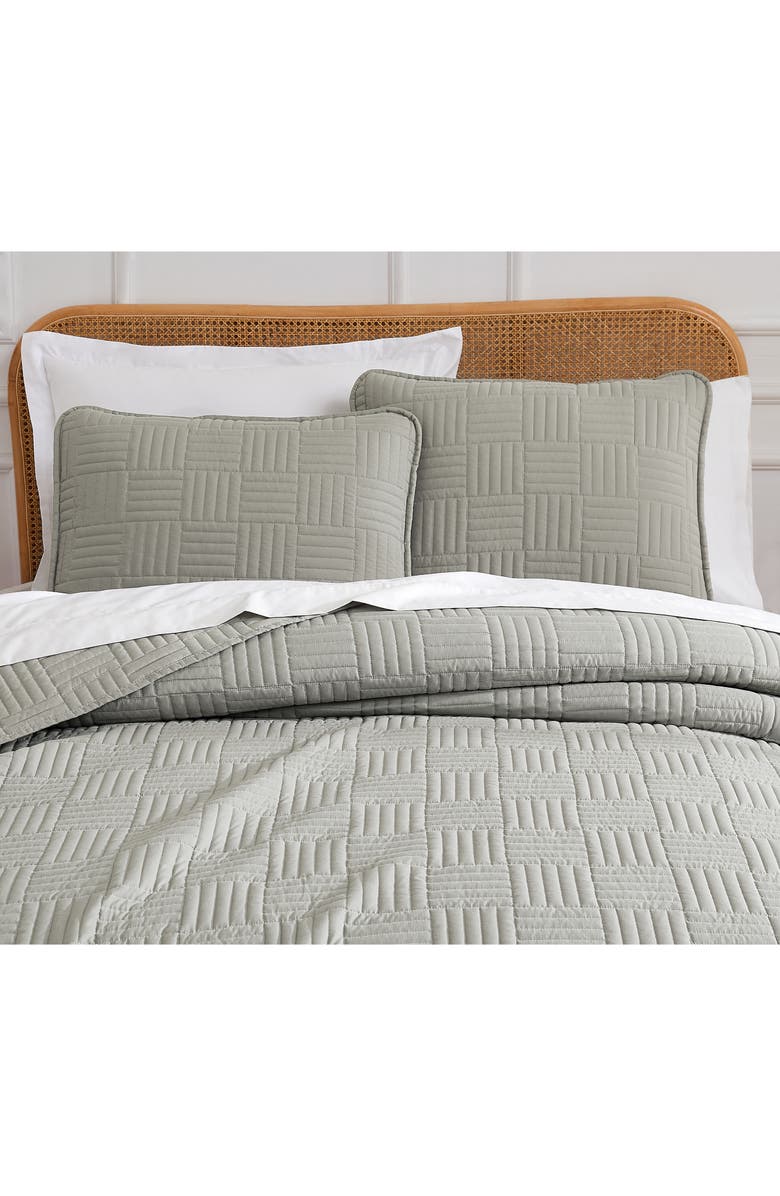 SOUTHSHORE FINE LINENS Grid Oversized Quilt Set, Alternate, color, Grey