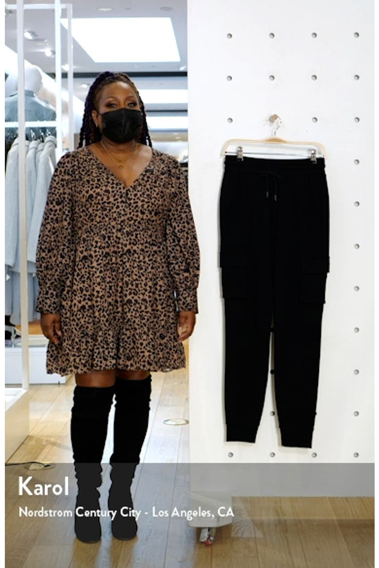 Unwind Cargo Sweatpants video