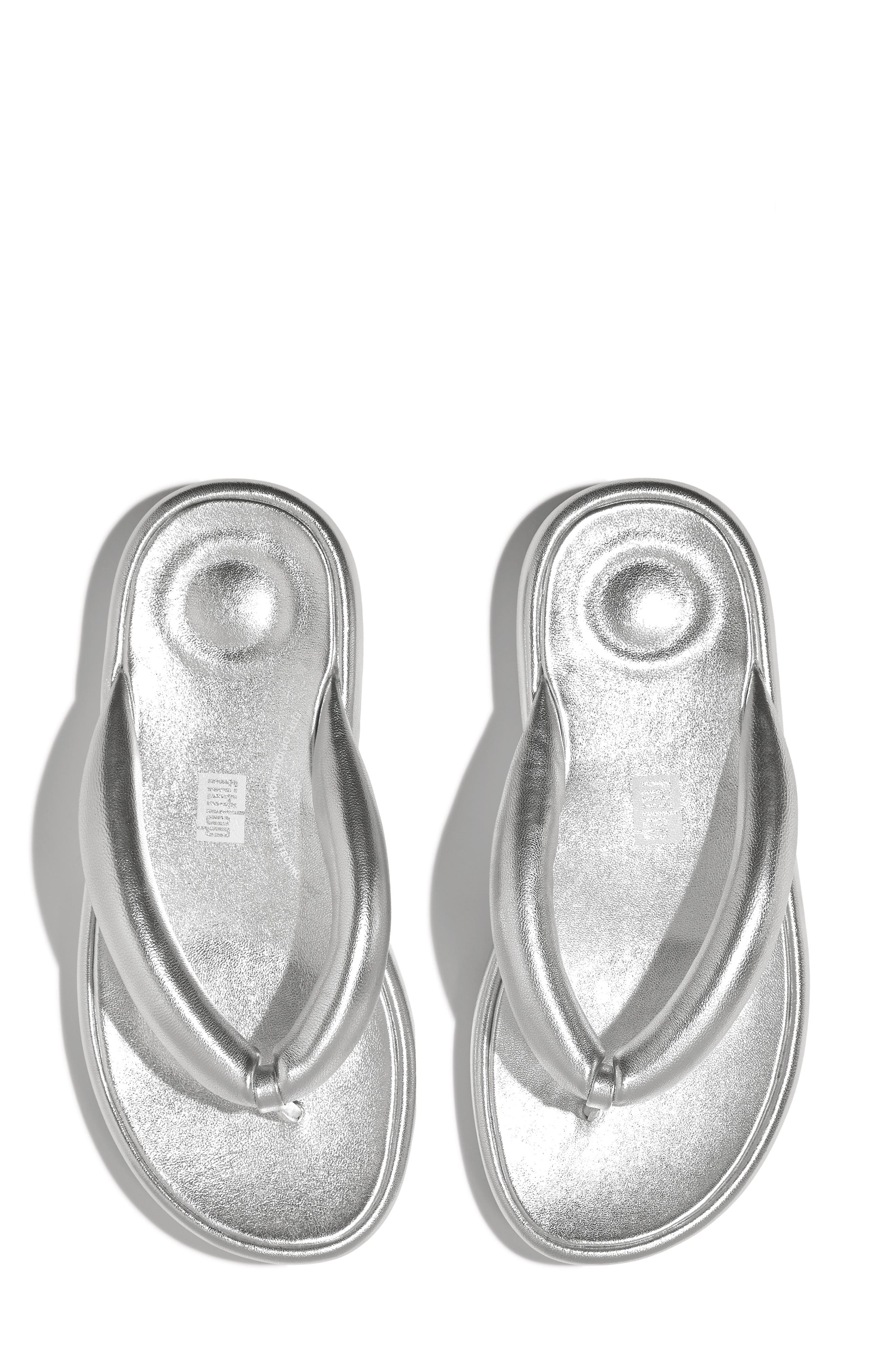 FitFlop iQushion D-Luxe Flip Flop, Alternate, color, Silver