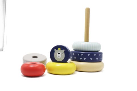 Wooden Stacking Toys, 6 Wooden Rings, 1 Lion Crown On Top