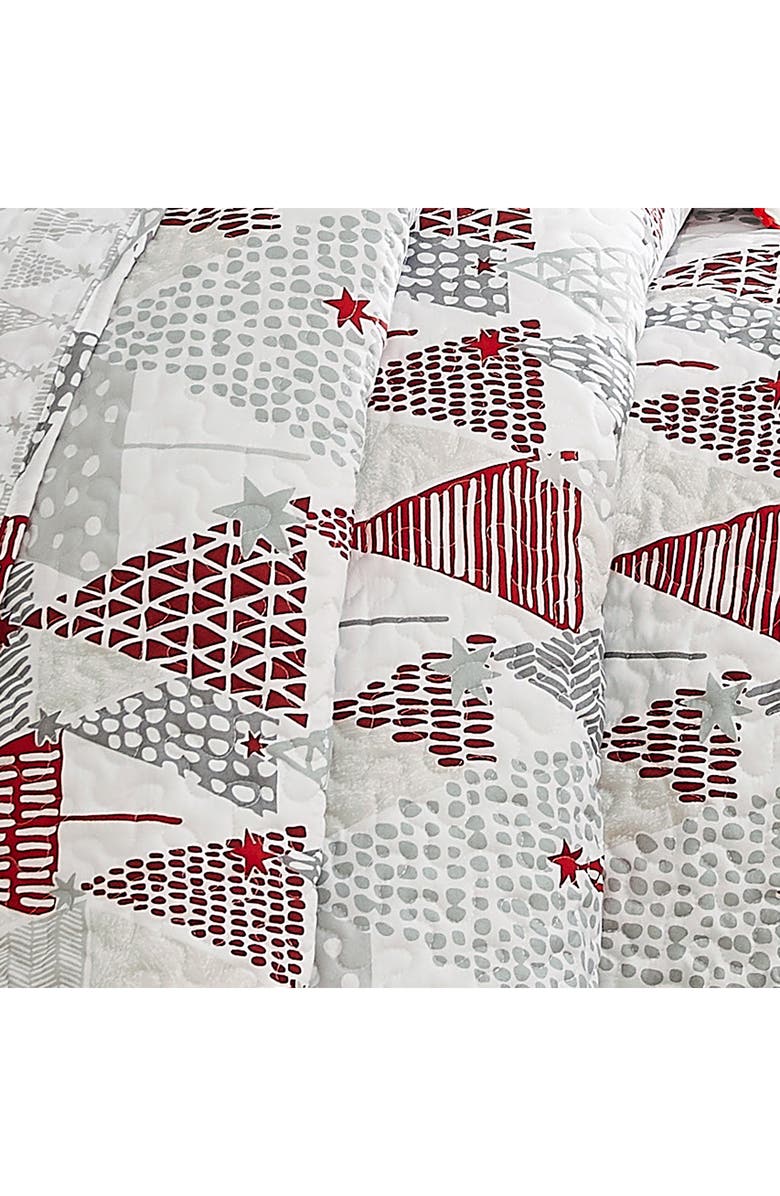 SOUTHSHORE FINE LINENS Merry and Bright Oversize Holiday Quilt Set, Alternate, color, Merry And Bright