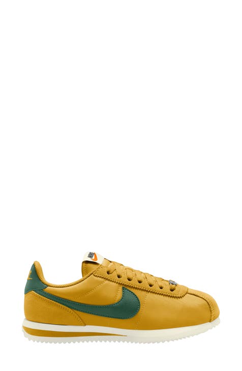 Nike shoes yellow colour best sale