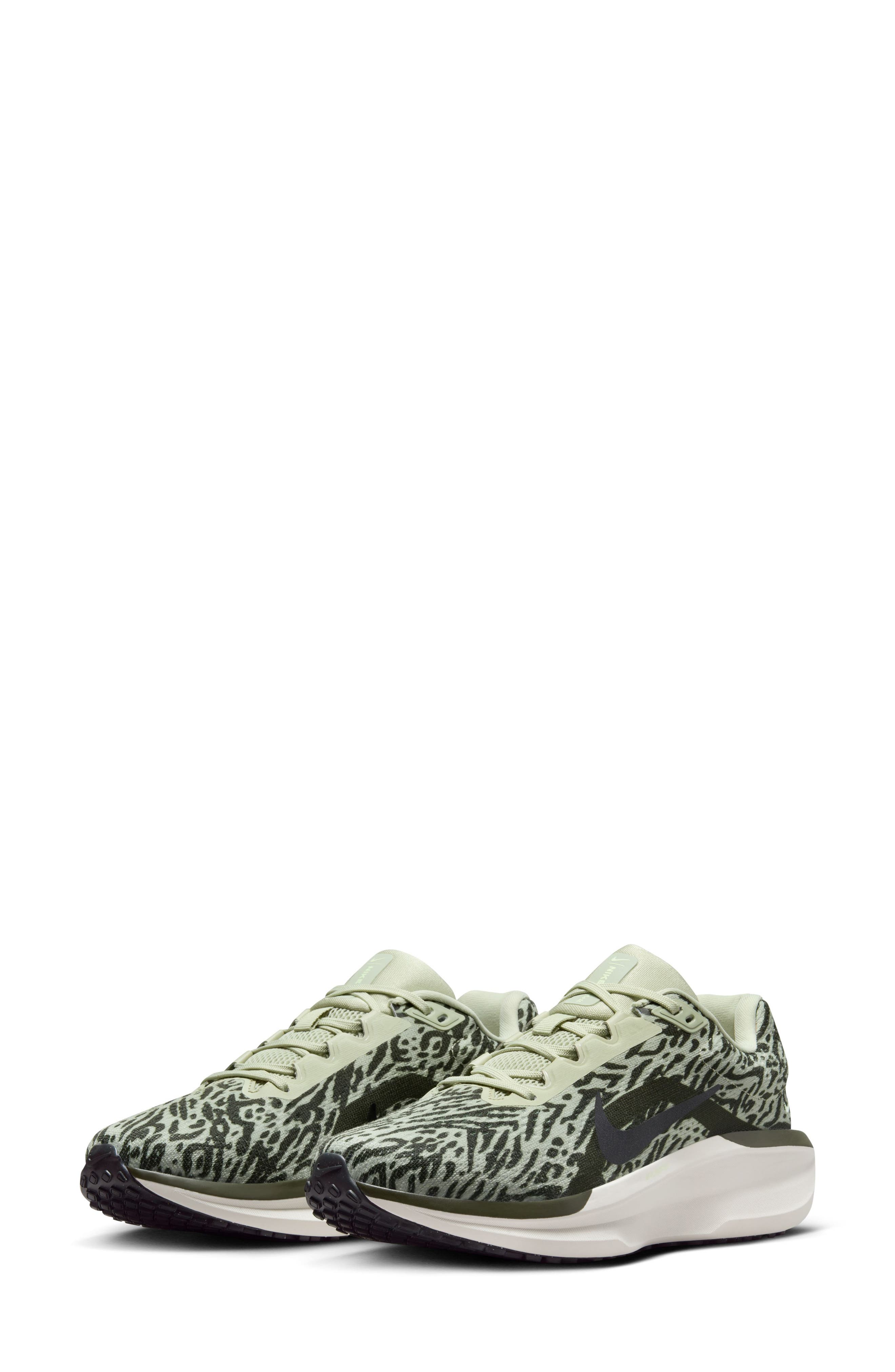 Nike Winflo 11 Road Runner Running Shoe, Main, color, 