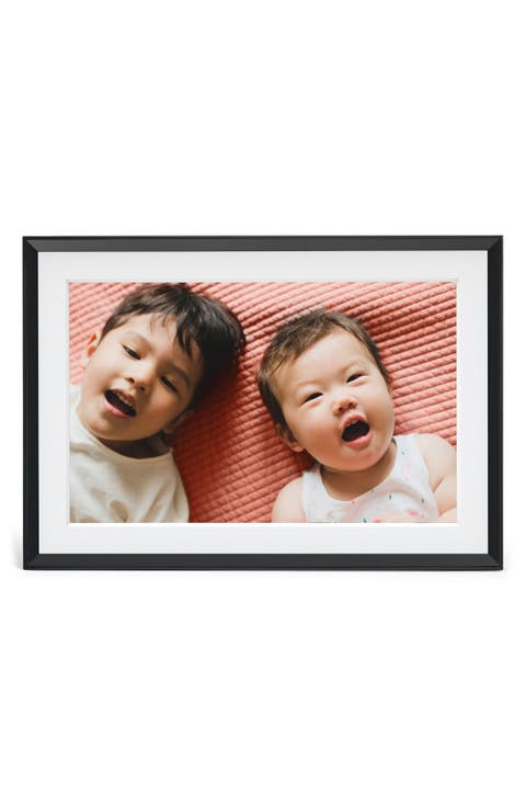 Carver 10-Inch HD Digital Photo Frame with Mat