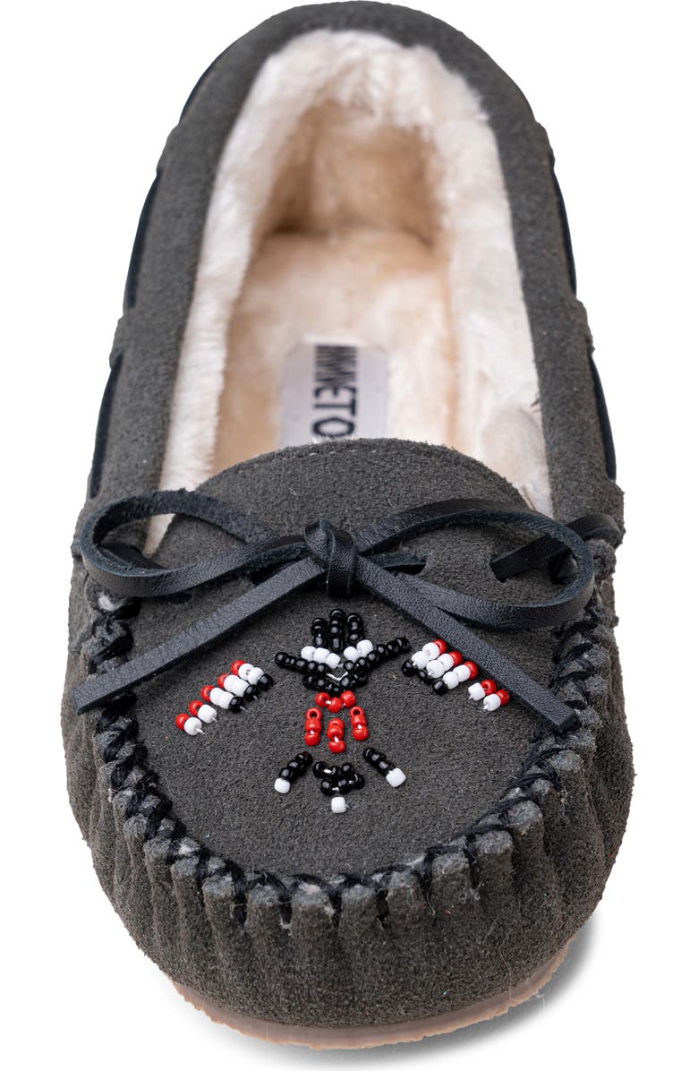 Minnetonka Thunderbird Animikii Faux Fur Lined Slipper, Alternate, color, Charcoal
