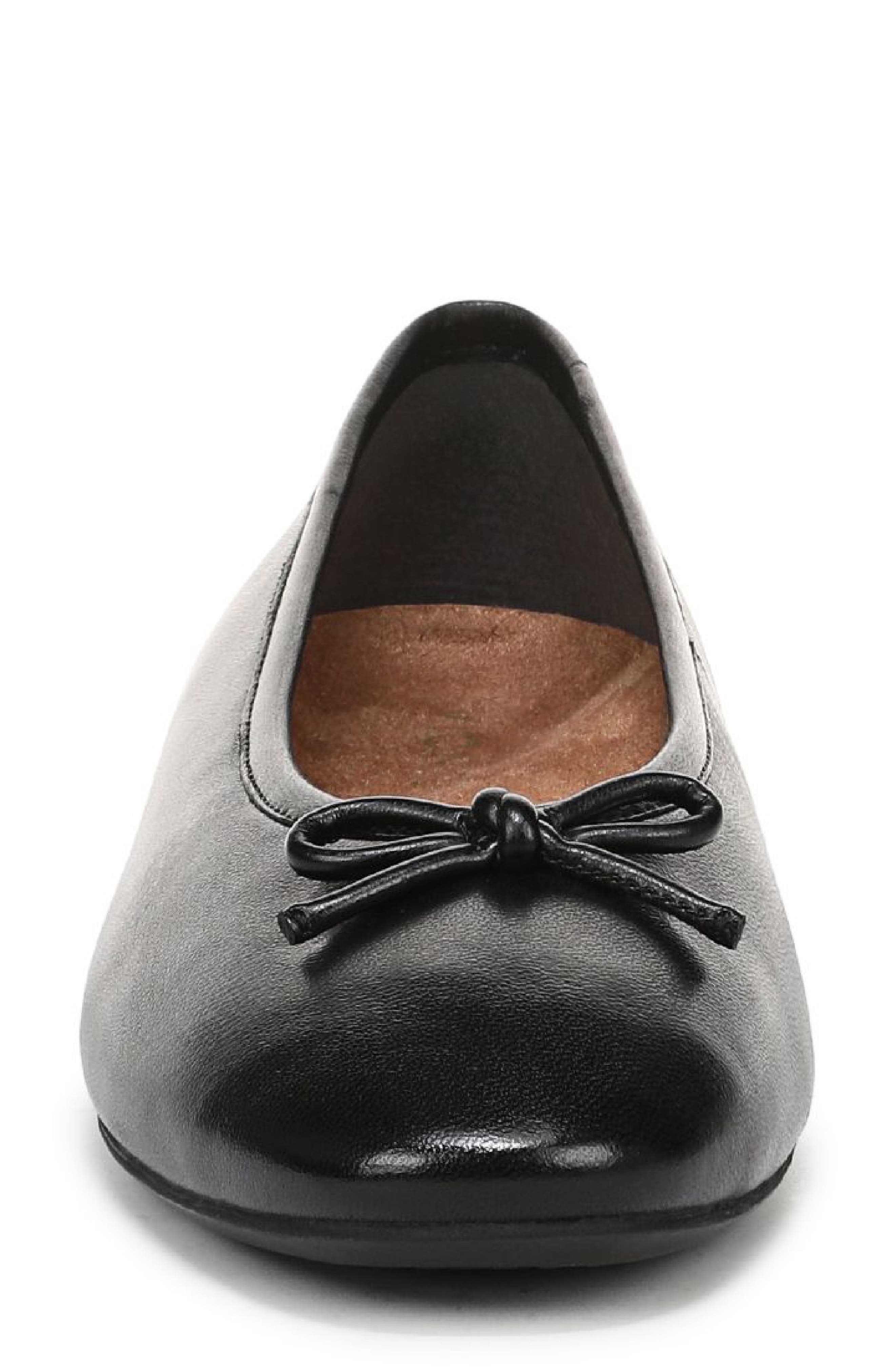 Vionic Larissa Ballet Flat, Alternate, color, Black