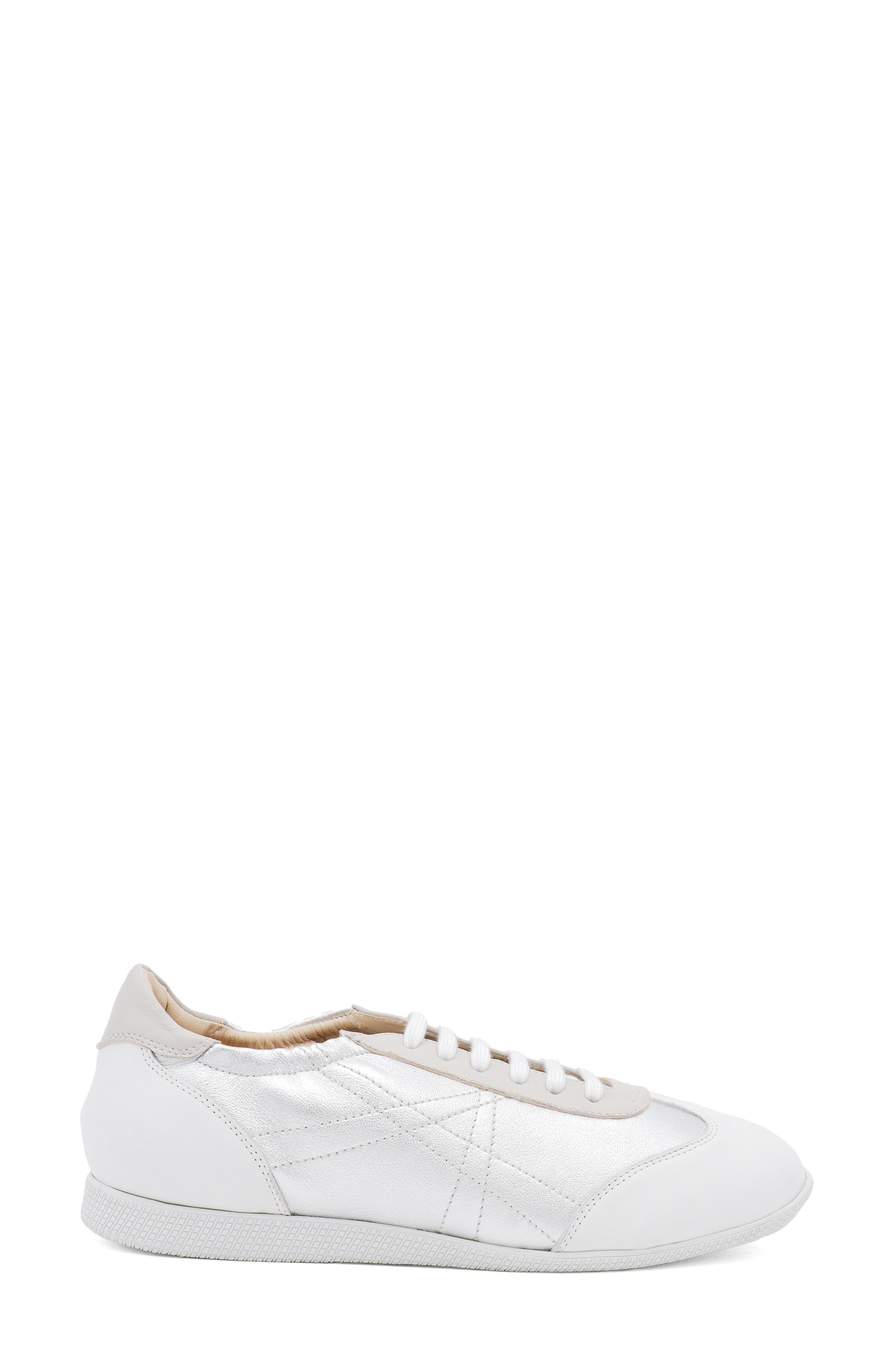 Amalfi by Rangoni Raffinato Sneaker, Alternate, color, Moon Etoile