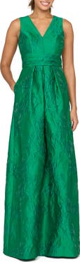 Kay Unger Mariah Floral Jacquard Gown