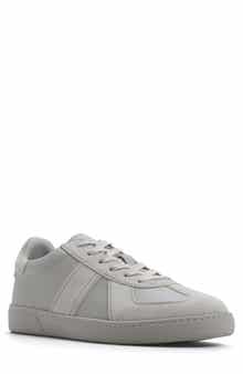 Nikola Sneaker
