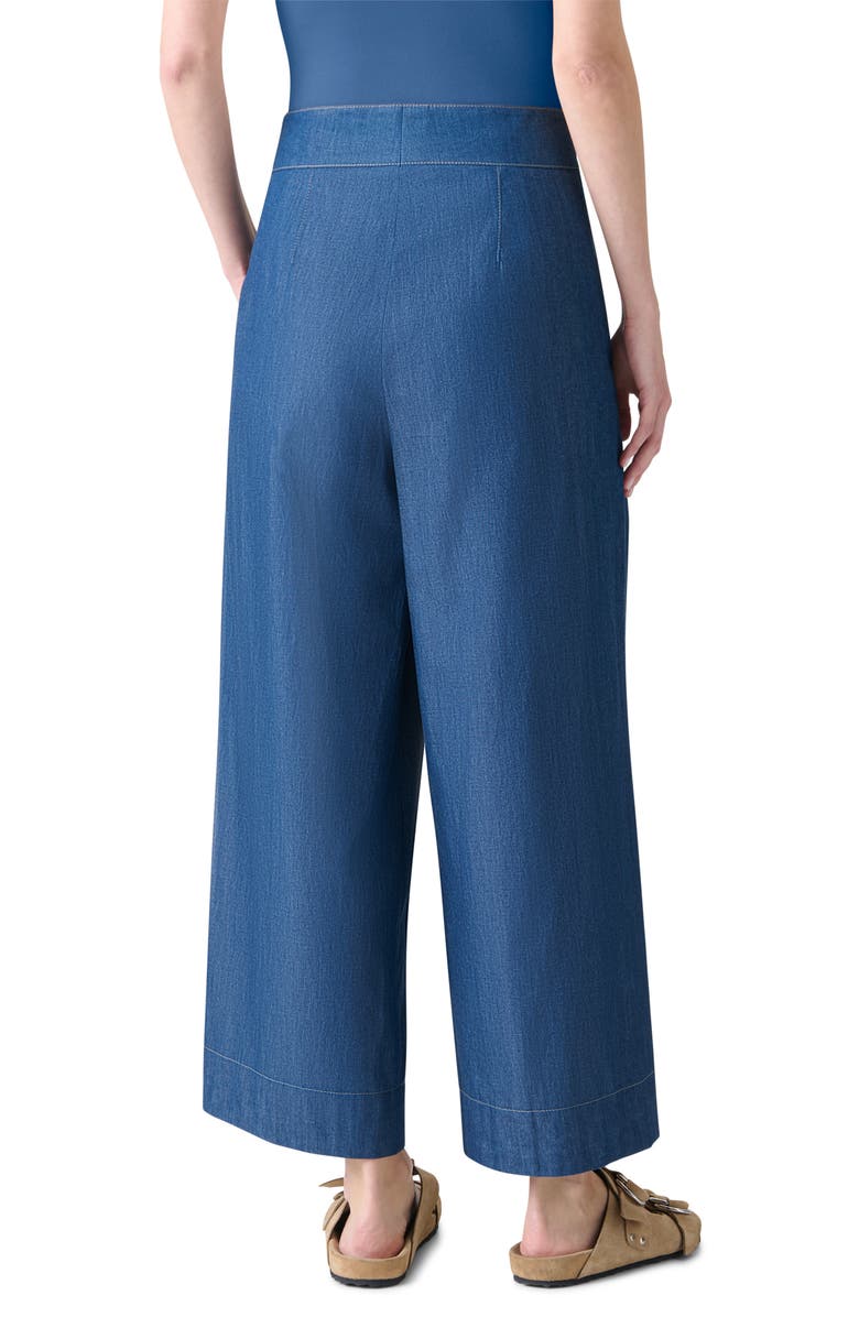 Akris punto Federica Pleated Denim Crop Pants, Alternate, color, Medium Blue Denim