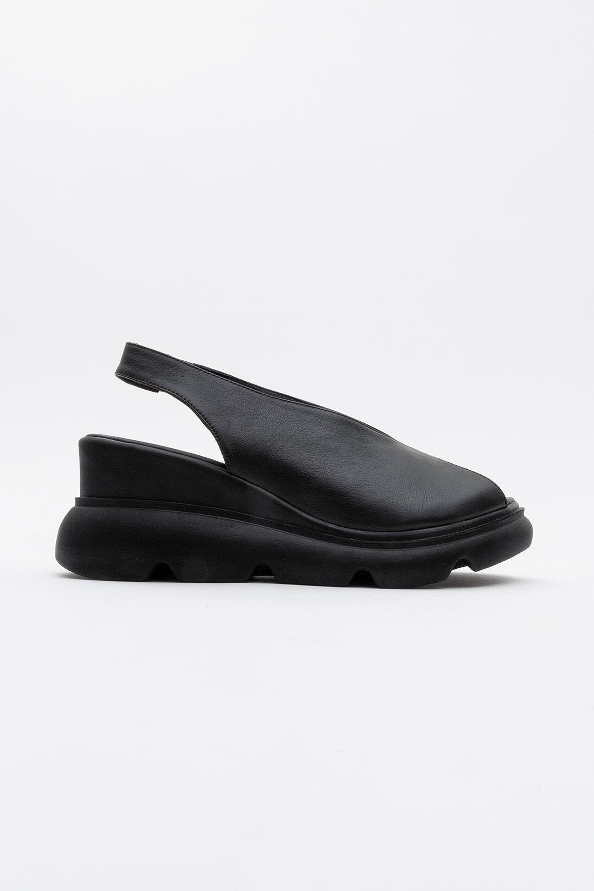 Forever & Always Shoes Sam Leather Platform Sandal, Alternate, color, Black Leather