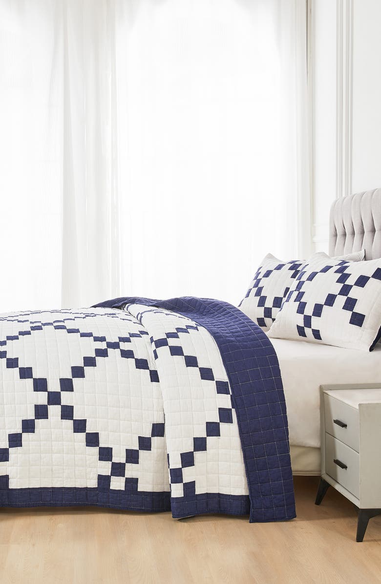 MELANGE HOME Irish Chain Patchwork Quilt Set, Alternate, color, Blue