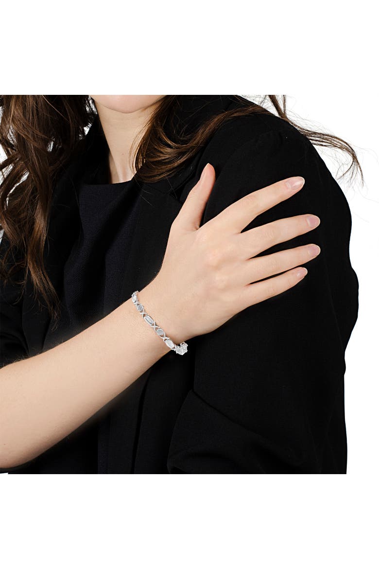 Silver 1.0 Cttw Round-Cut and Baguette-Cut Diamond X-Link Bracelet, Alternate, color, White