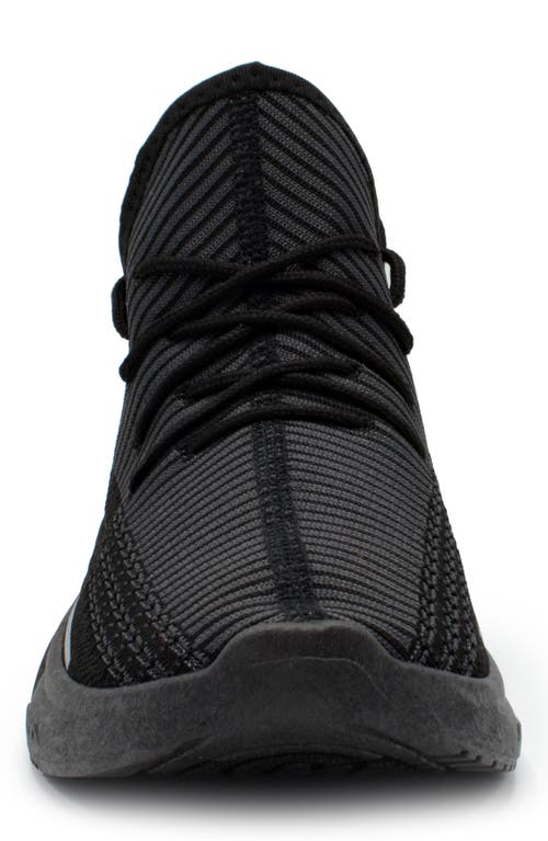 Akademiks Fit Jogger Sneaker In Black-grey