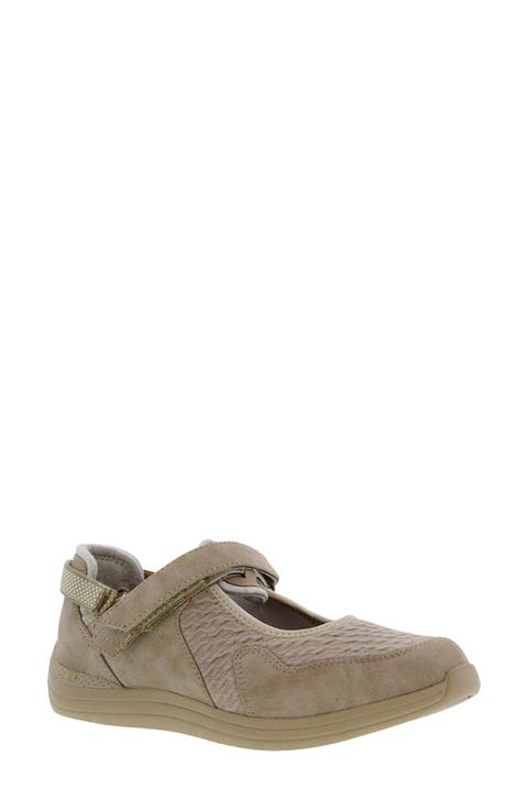 Buttercup Mary Jane Sneaker
