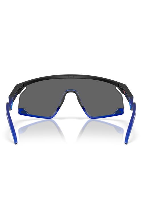 Oakley Bxtr 139mm Prizm™ Wrap Shield Sunglasses In Matte Black