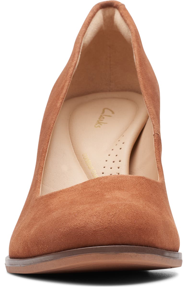 Clarks<sup>®</sup> Freva85 Court Pump, Alternate, color,