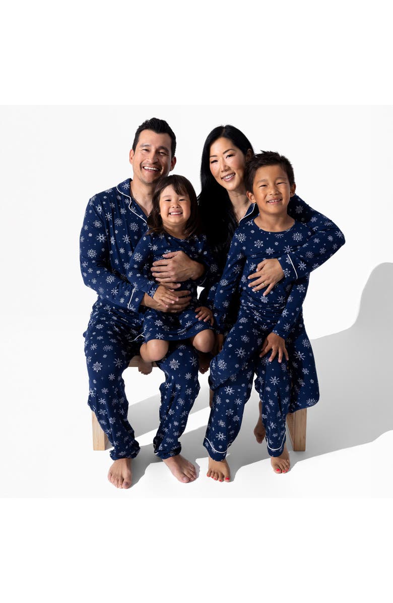 Bellabu Bear Kids' Snowflake Set of 2 Piece Pajamas, Alternate, color, Snowflake