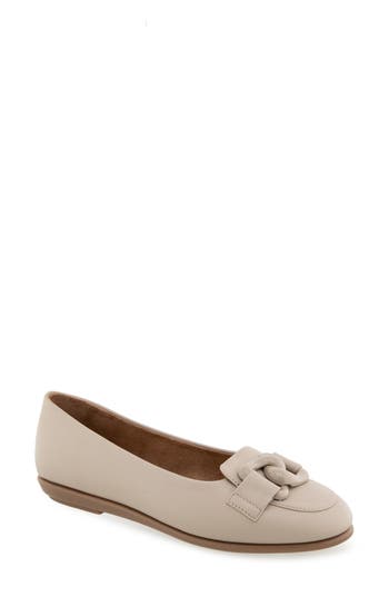 Aerosoles Bell Chain Bit Flat In Neutral