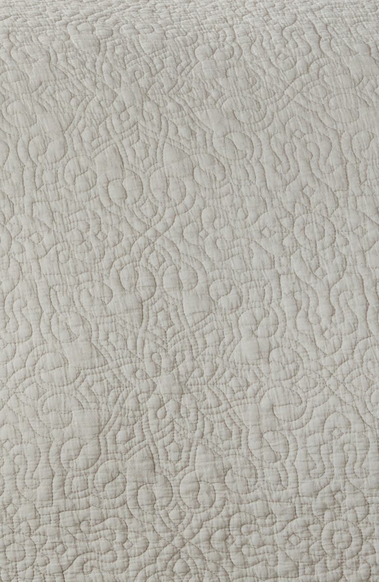 Treasure & Bond Frayed Edge Stonewash Quilt, Alternate, color,