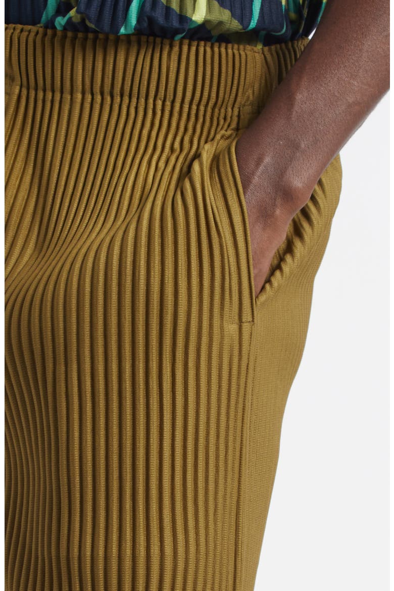Pleated Shorts, Alternate, color, OLIVE KHAKI