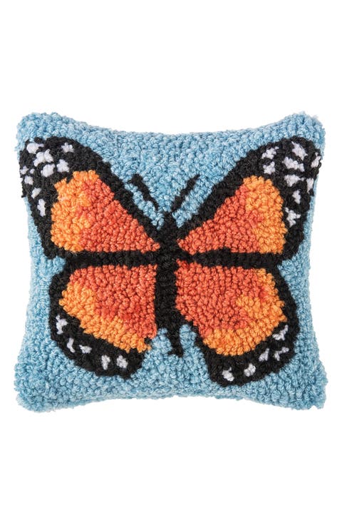 Hooked Accent Pillow