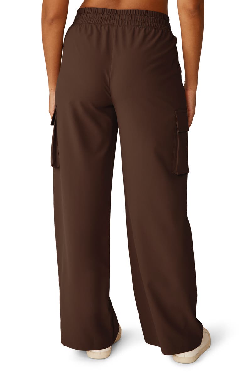 Beyond Yoga City Chic Cargo Pants, Alternate, color, Espresso