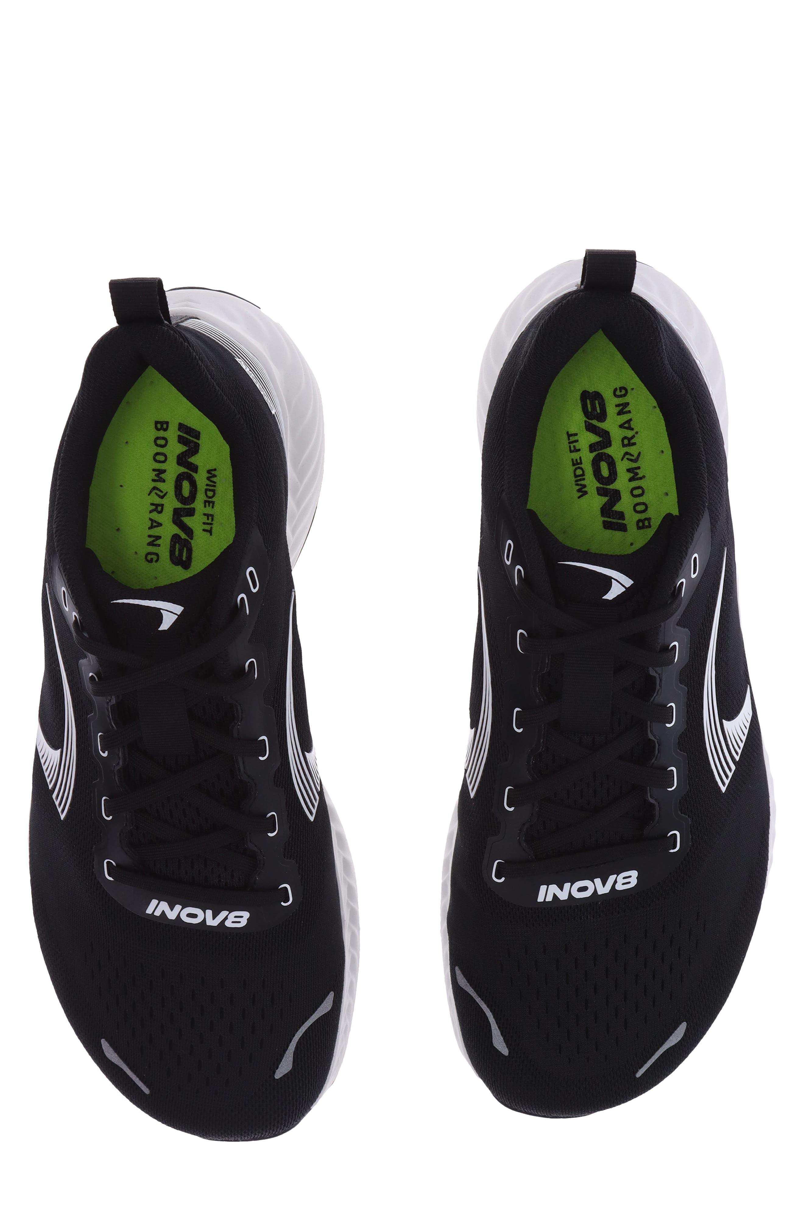 Roadfly Running Shoe, Alternate, color, BLACK/ WHITE