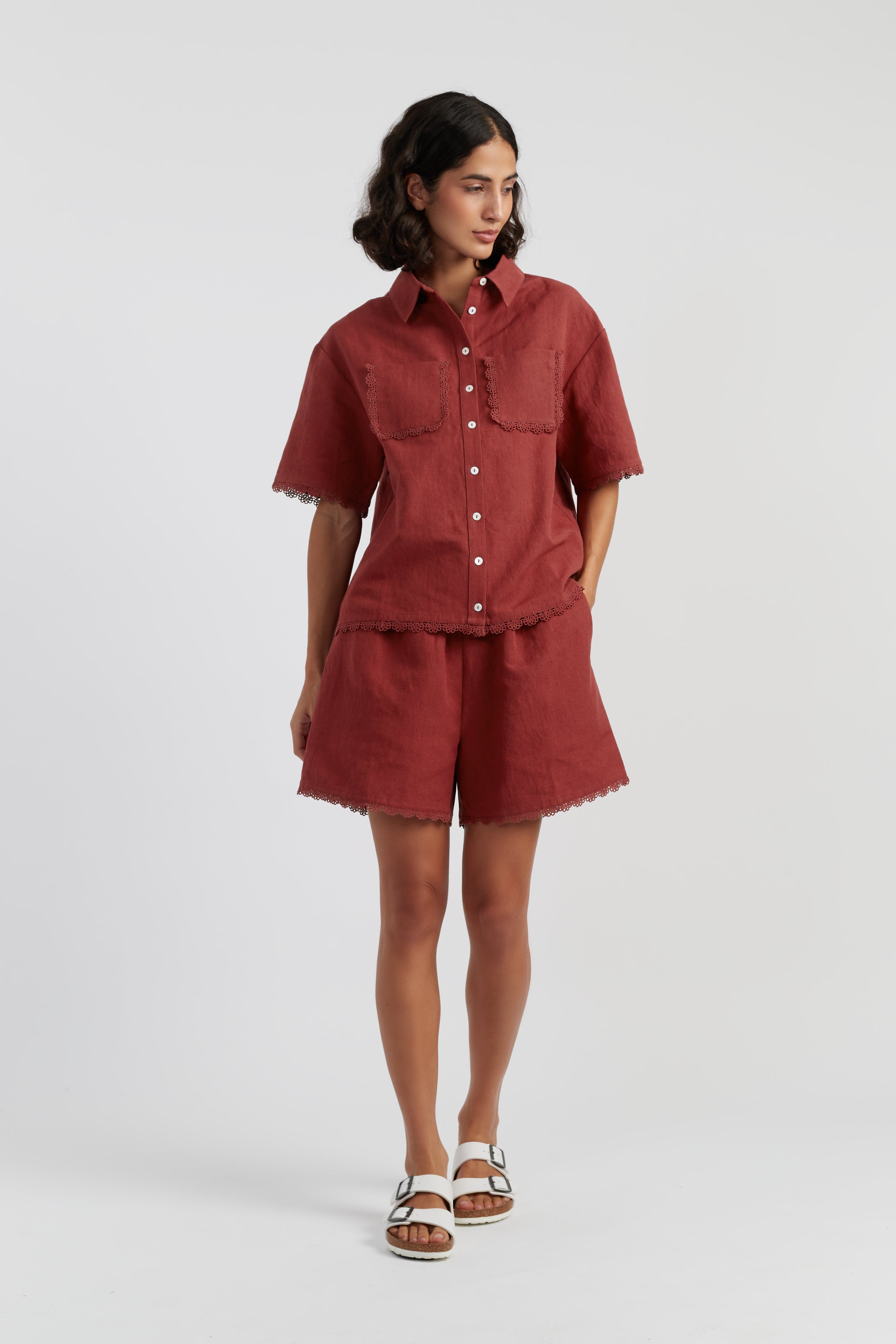 Sienna Linen-Blend Scallop Edge Shorts - image 2