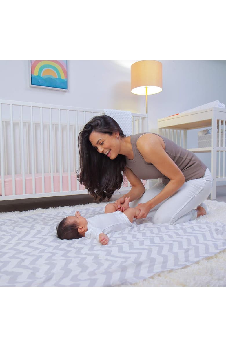 Comfy Cubs Muslin Swaddle Blankets, 4 Pack, Alternate, color, Grey