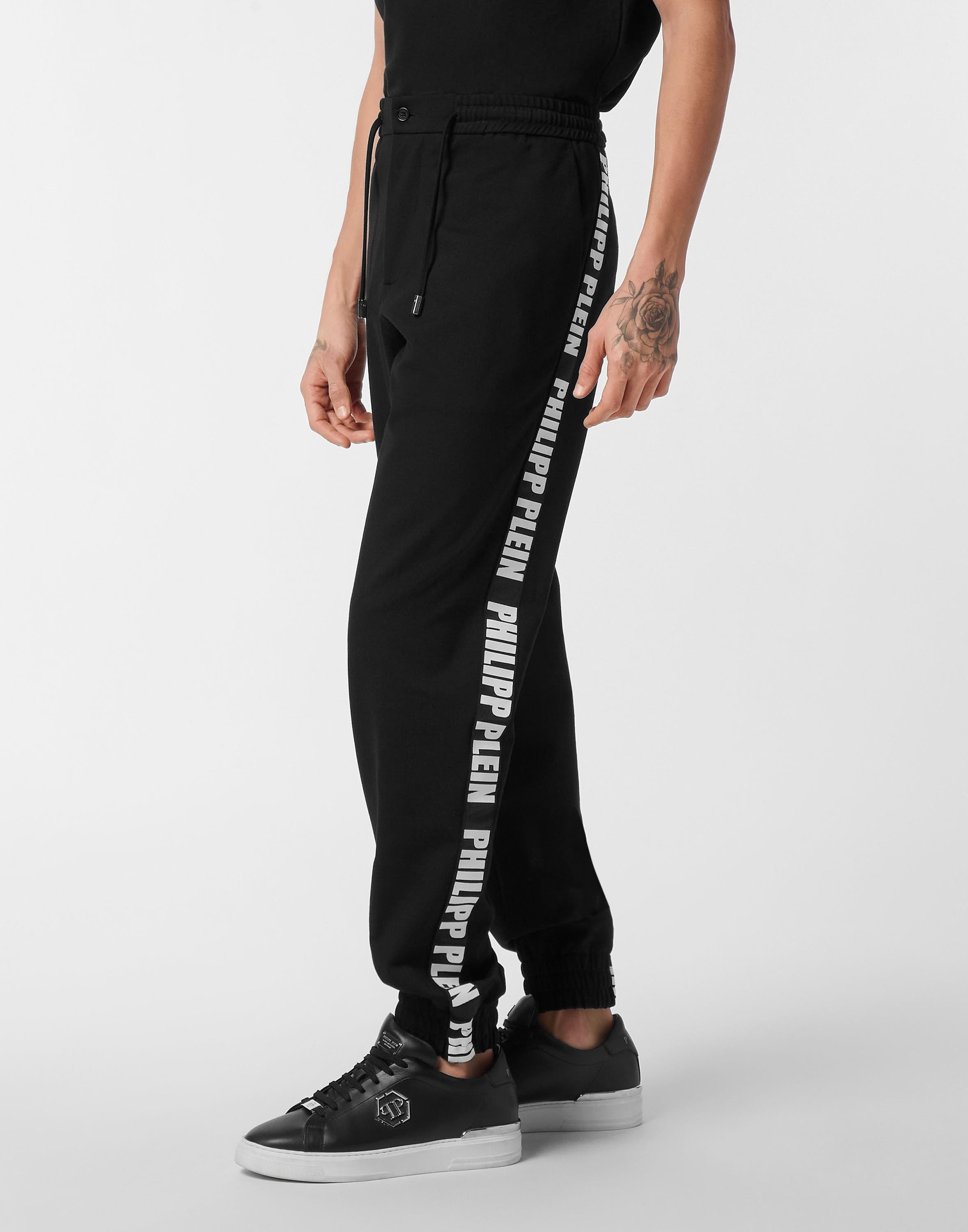 selected black